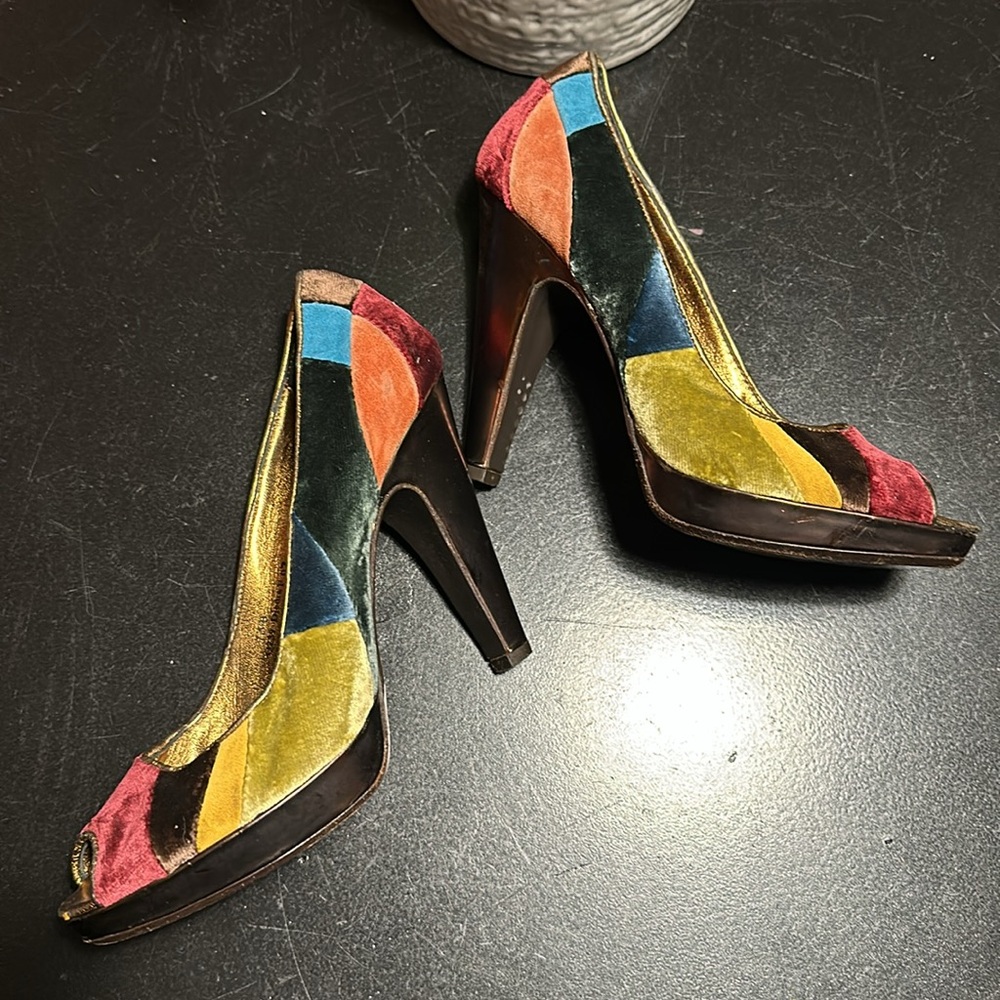 Velvet patch, coach peep toe high heels - Picture 6 of 12